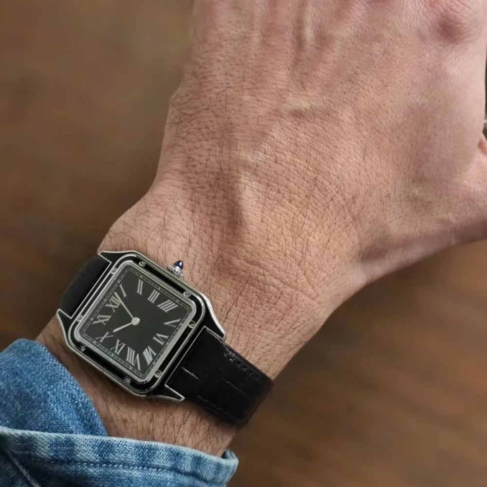 15.5mm, 17.5mm, 19mm 크기의 악어 무늬 - Cartier Watch Santos 리뷰 및 가격